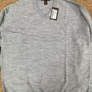 Men's Gray V-Neck Sweater
